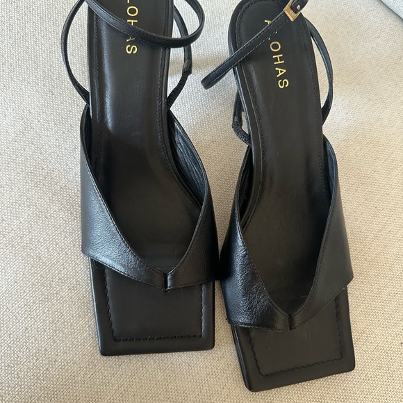 ALOHAS 8.5 Black Leather Sandal Kitten Heels w Ankle Strap. BRAND NEW! - Picture 7 of 10